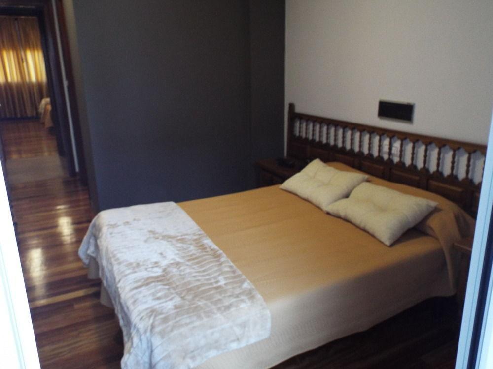 Hotel Ansuina Banos Del Molgas Luaran gambar